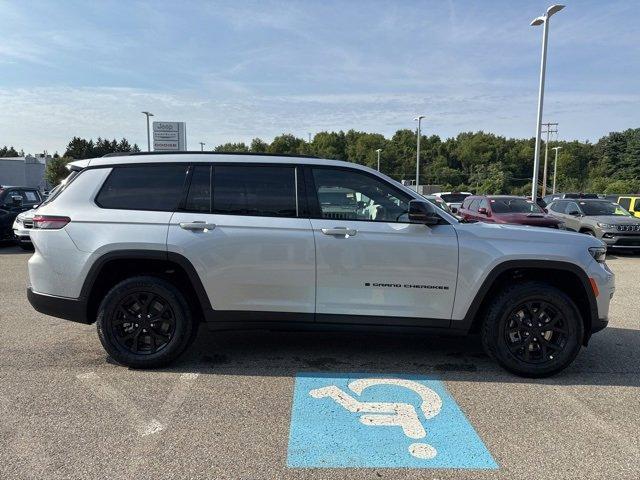 new 2025 Jeep Grand Cherokee L car, priced at $44,708