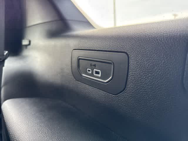 new 2025 Jeep Grand Cherokee L car, priced at $42,208