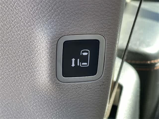 used 2017 Chrysler Pacifica car, priced at $10,987