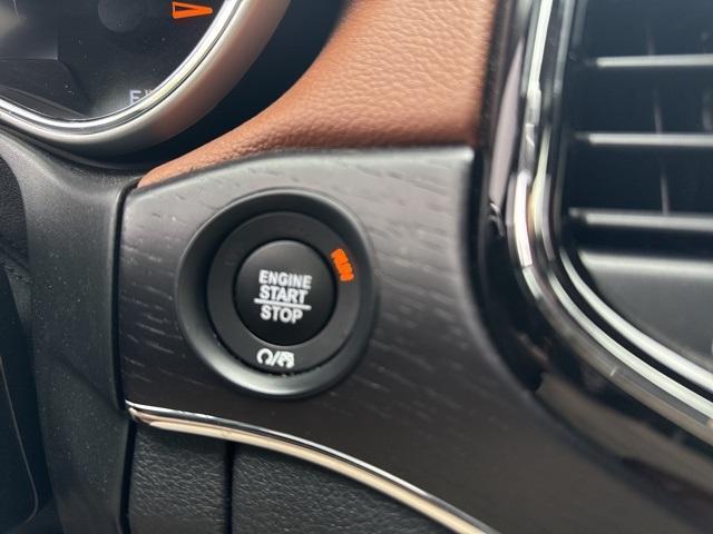 used 2020 Jeep Grand Cherokee car, priced at $31,970