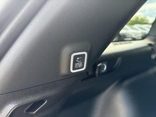 new 2025 Jeep Grand Cherokee car, priced at $41,058