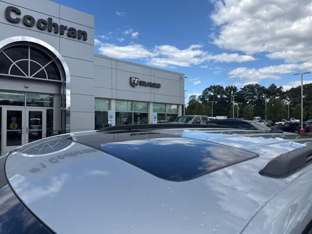 new 2025 Jeep Grand Cherokee car, priced at $41,058