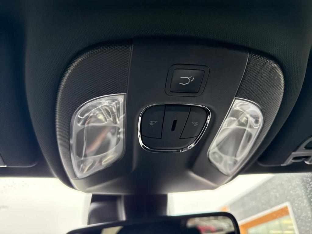 new 2026 Jeep Compass car, priced at $32,438