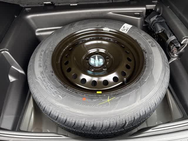 new 2025 Jeep Grand Cherokee car, priced at $42,683