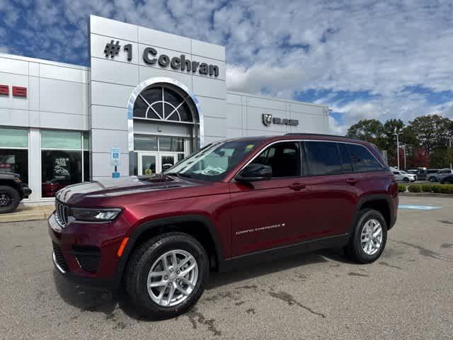new 2025 Jeep Grand Cherokee car, priced at $40,442