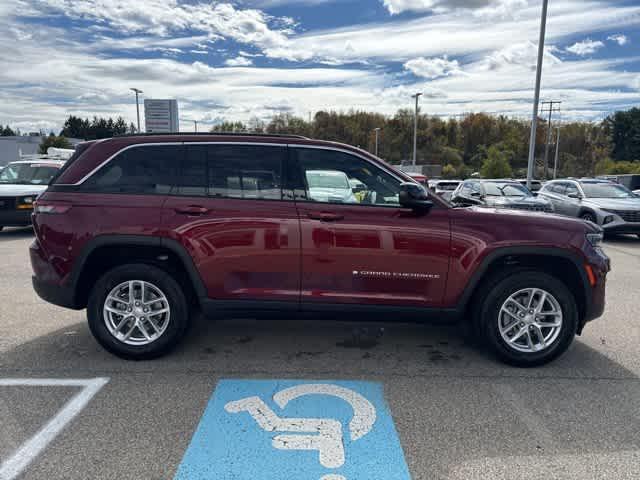 new 2025 Jeep Grand Cherokee car, priced at $40,442