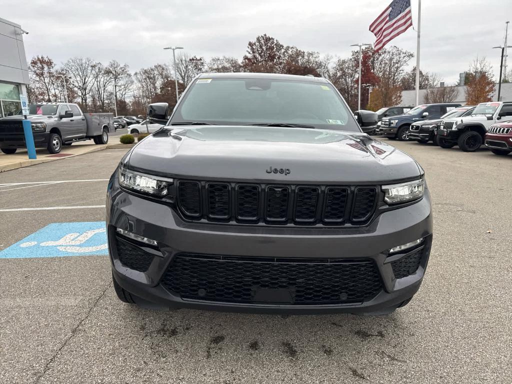 new 2025 Jeep Grand Cherokee car, priced at $54,598