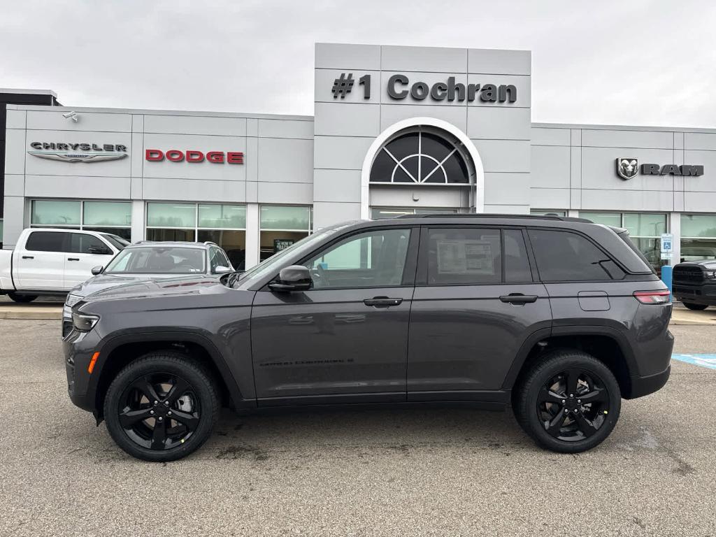 new 2025 Jeep Grand Cherokee car, priced at $54,598
