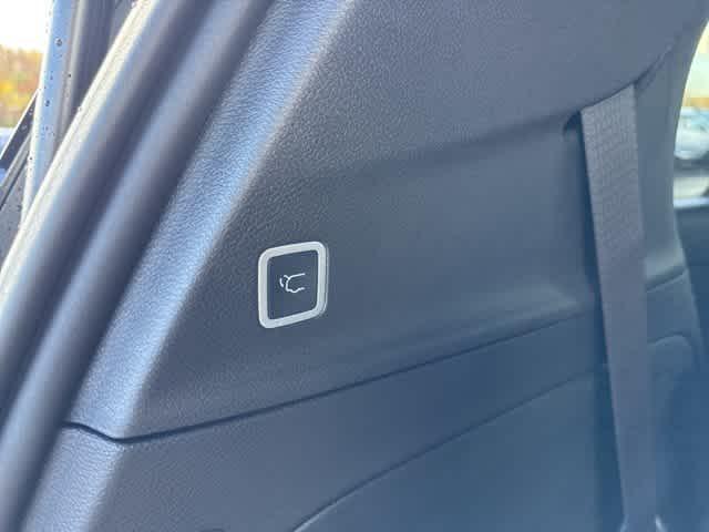 new 2026 Chrysler Pacifica car, priced at $53,231