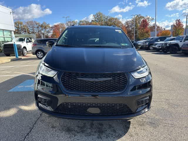 new 2026 Chrysler Pacifica car, priced at $53,231
