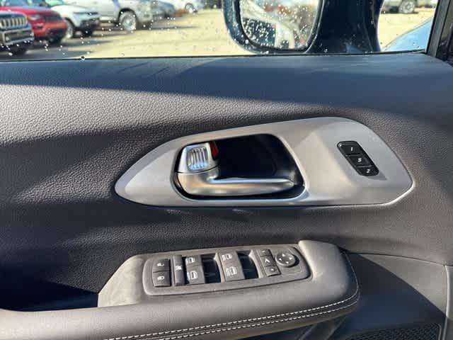 new 2026 Chrysler Pacifica car, priced at $53,231