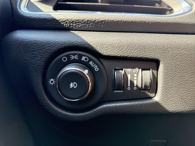 new 2026 Chrysler Pacifica car, priced at $53,231