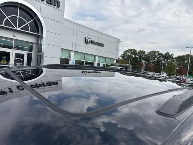 new 2025 Jeep Grand Cherokee L car, priced at $56,154