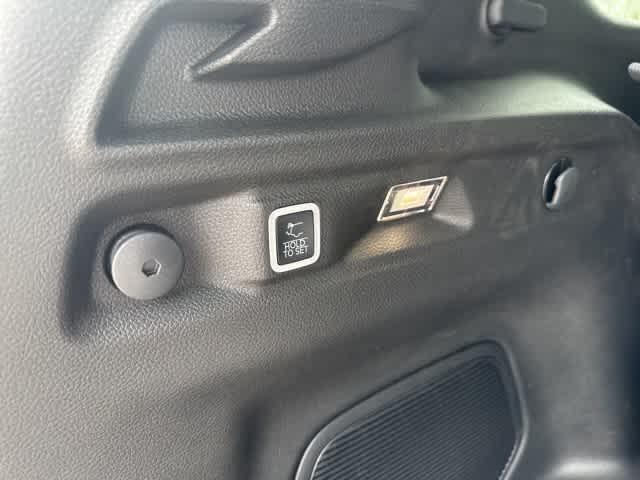 new 2025 Jeep Grand Cherokee L car, priced at $56,154