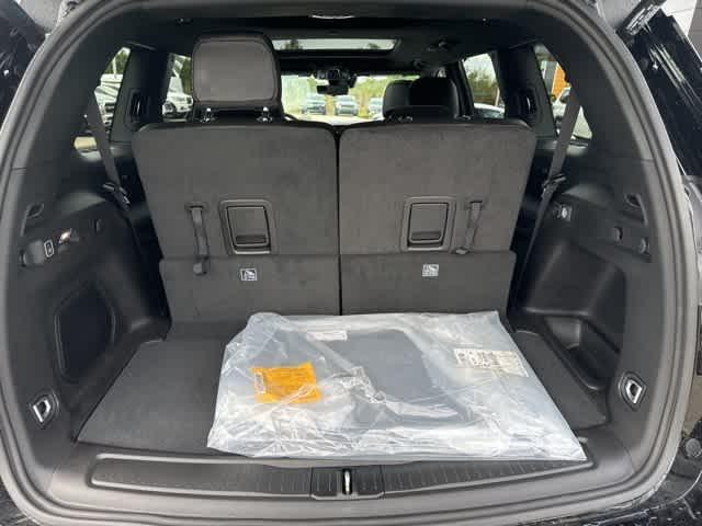 new 2025 Jeep Grand Cherokee L car, priced at $56,154