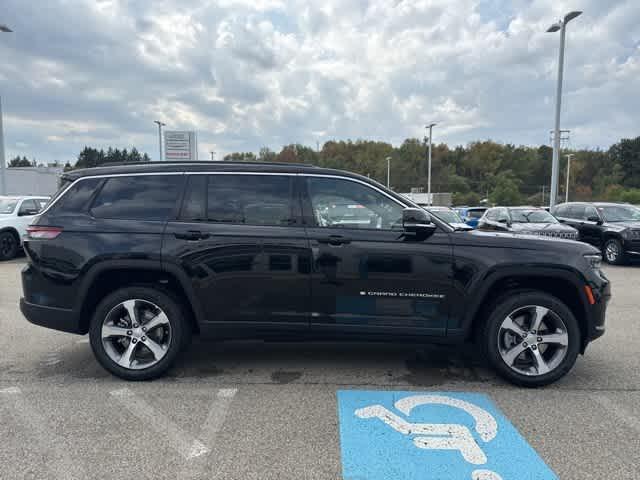 new 2025 Jeep Grand Cherokee L car, priced at $56,154