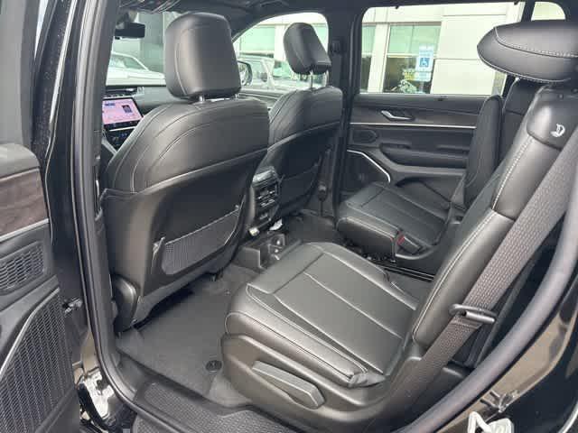 new 2025 Jeep Grand Cherokee L car, priced at $56,154