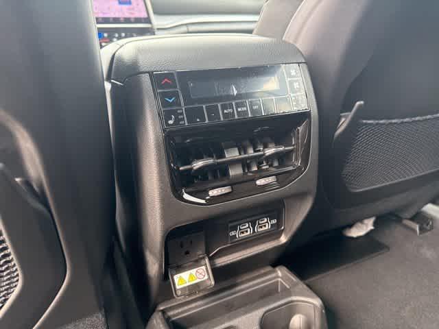 new 2025 Jeep Grand Cherokee L car, priced at $56,154