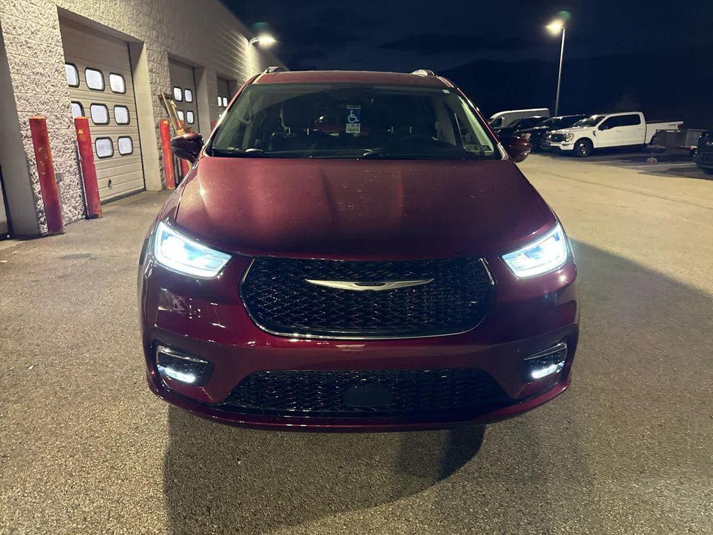 used 2022 Chrysler Pacifica car, priced at $27,329