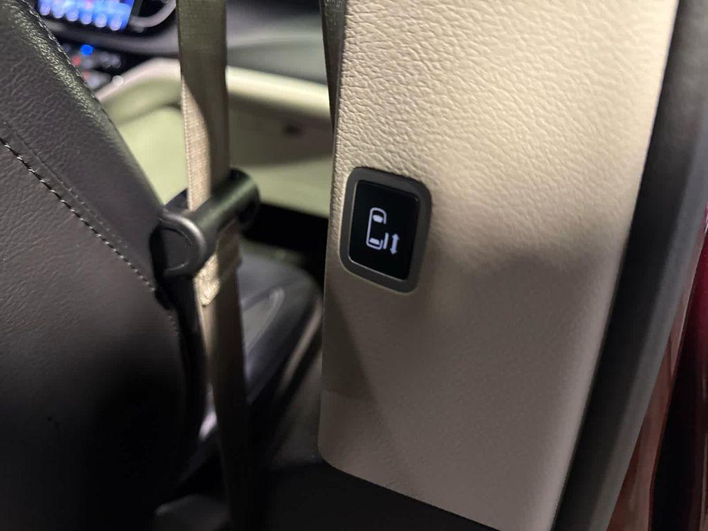 used 2022 Chrysler Pacifica car, priced at $27,329