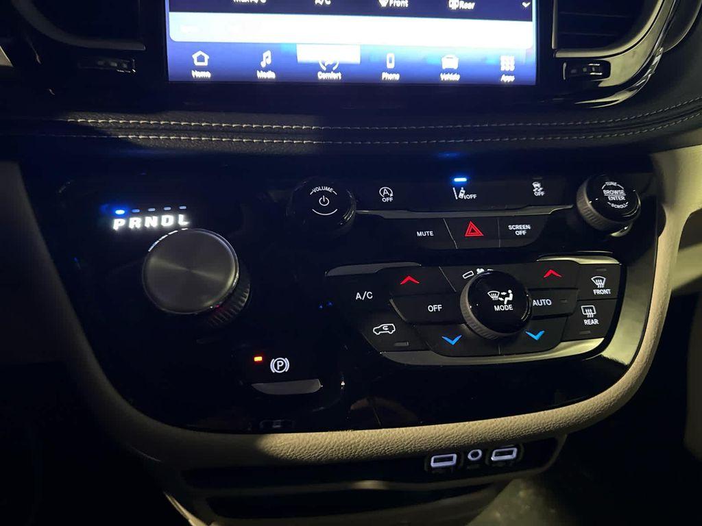 used 2022 Chrysler Pacifica car, priced at $27,329