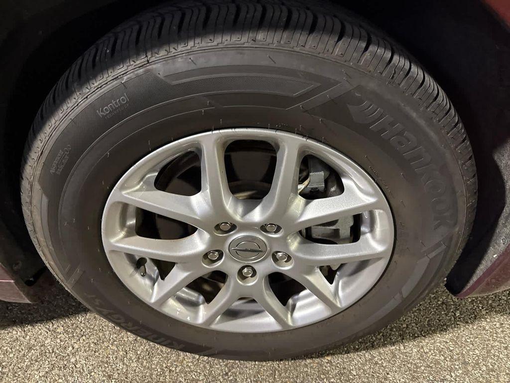 used 2022 Chrysler Pacifica car, priced at $27,329