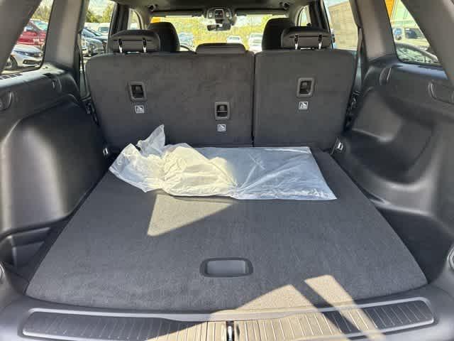 new 2025 Jeep Grand Cherokee car, priced at $40,827