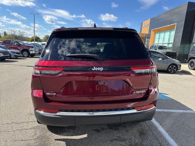 new 2025 Jeep Grand Cherokee car, priced at $40,827