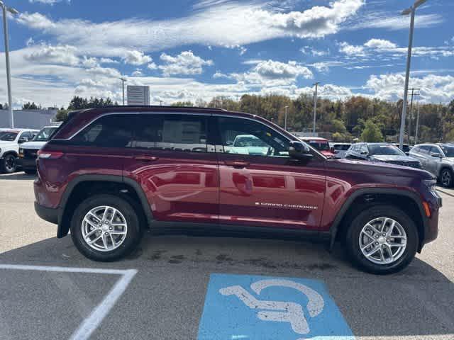 new 2025 Jeep Grand Cherokee car, priced at $40,827