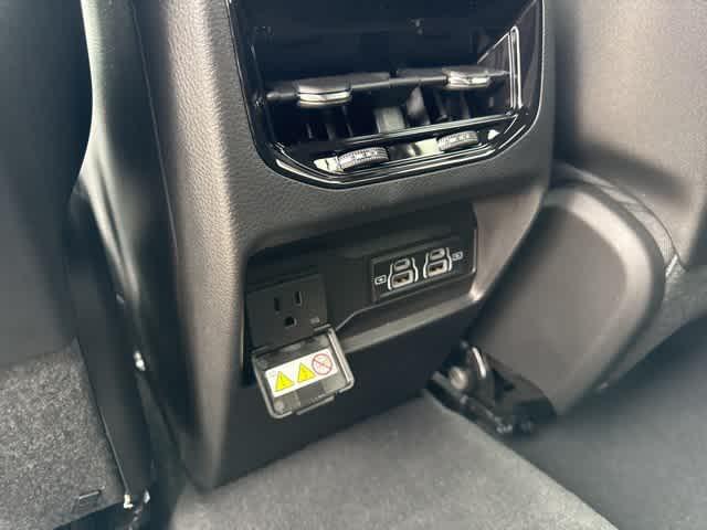 new 2025 Jeep Grand Cherokee car, priced at $40,827