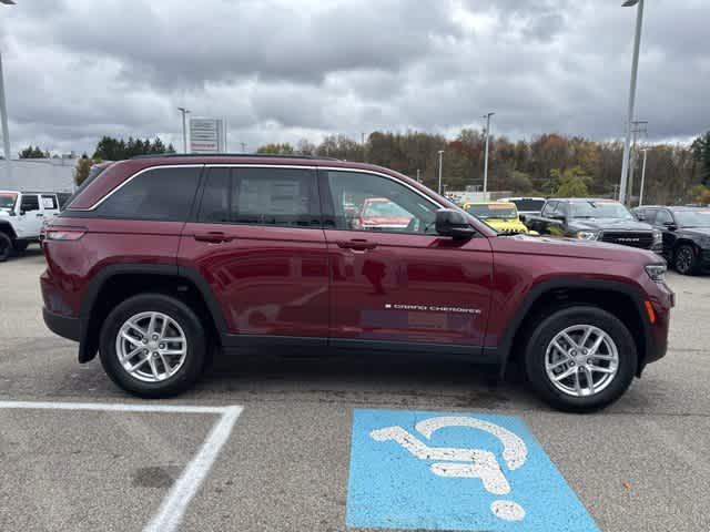 new 2025 Jeep Grand Cherokee car, priced at $40,827