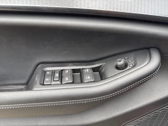 new 2025 Jeep Grand Cherokee car, priced at $40,827