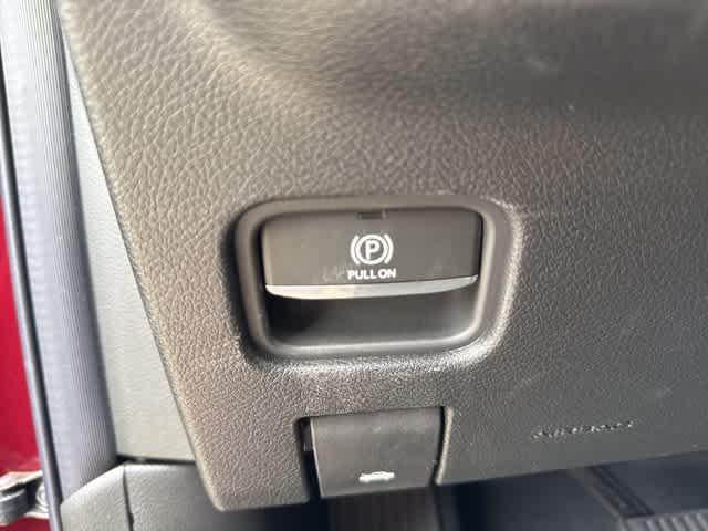 new 2025 Jeep Grand Cherokee car, priced at $40,827