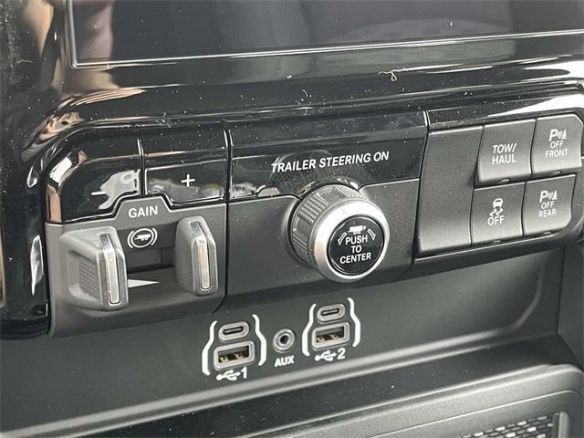 new 2025 Ram 2500 car, priced at $61,580