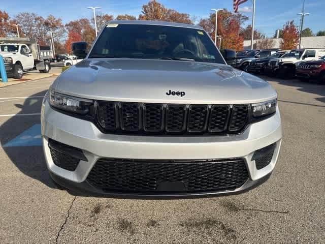 new 2025 Jeep Grand Cherokee car, priced at $42,683
