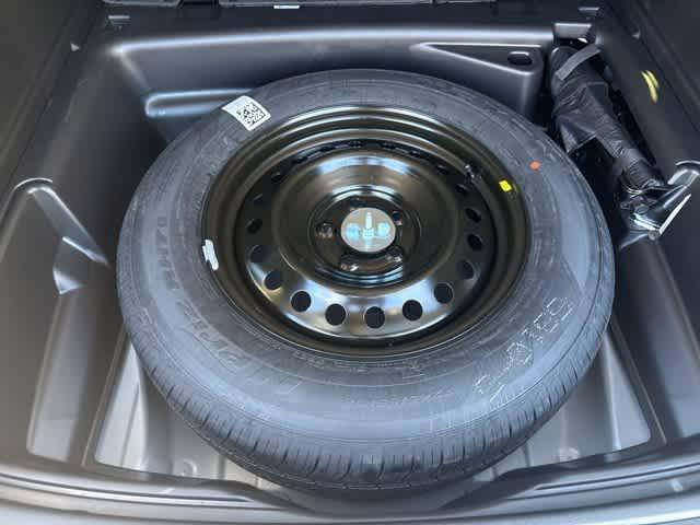 new 2025 Jeep Grand Cherokee car, priced at $42,683