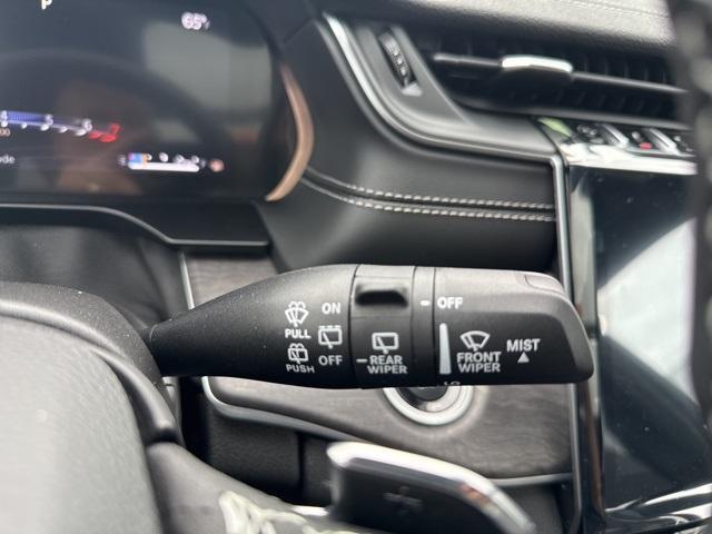 new 2025 Jeep Grand Cherokee car, priced at $53,494