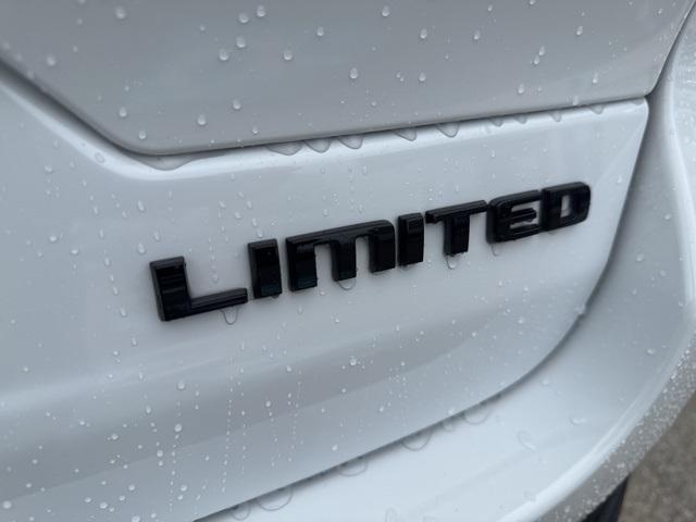 new 2025 Jeep Grand Cherokee car, priced at $53,753