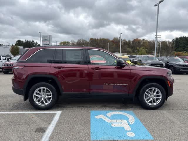 new 2025 Jeep Grand Cherokee car, priced at $40,827