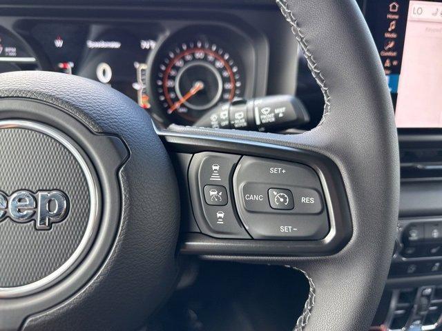 new 2025 Jeep Wrangler car, priced at $70,270