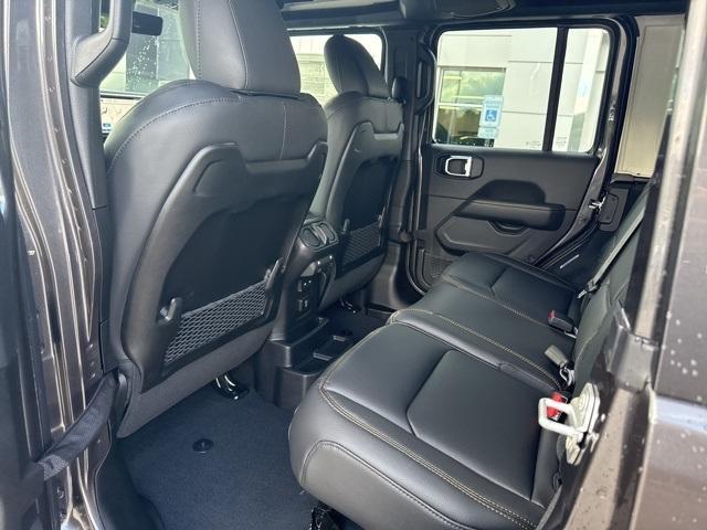 new 2025 Jeep Wrangler car, priced at $55,646