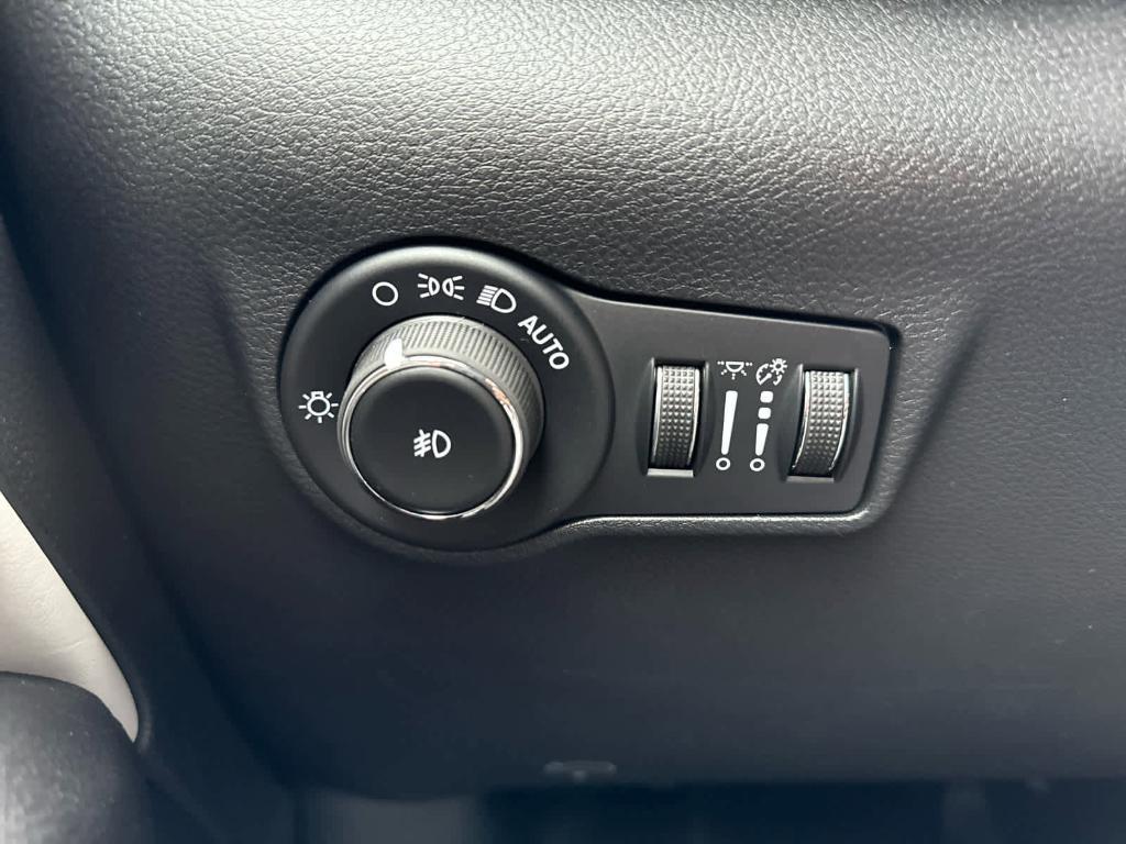 new 2026 Jeep Compass car, priced at $32,373