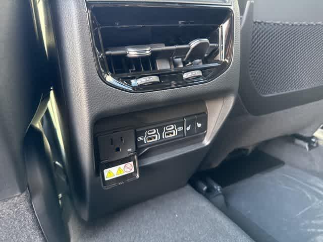 new 2025 Jeep Grand Cherokee car, priced at $54,598