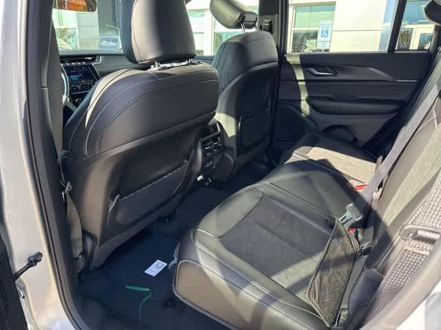 new 2025 Jeep Grand Cherokee car, priced at $42,683