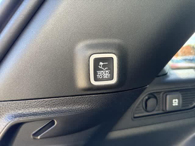 new 2025 Jeep Grand Cherokee car, priced at $42,683