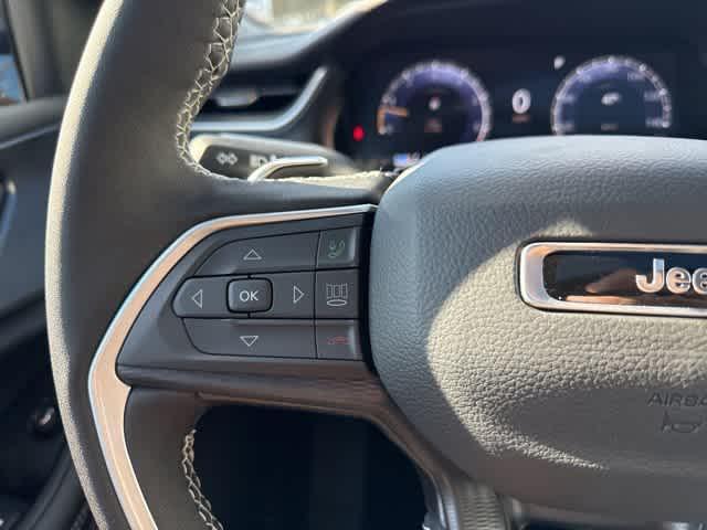 new 2025 Jeep Grand Cherokee car, priced at $42,683