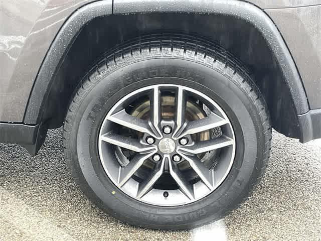 used 2018 Jeep Grand Cherokee car, priced at $17,187