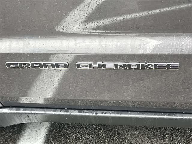 used 2018 Jeep Grand Cherokee car, priced at $17,187