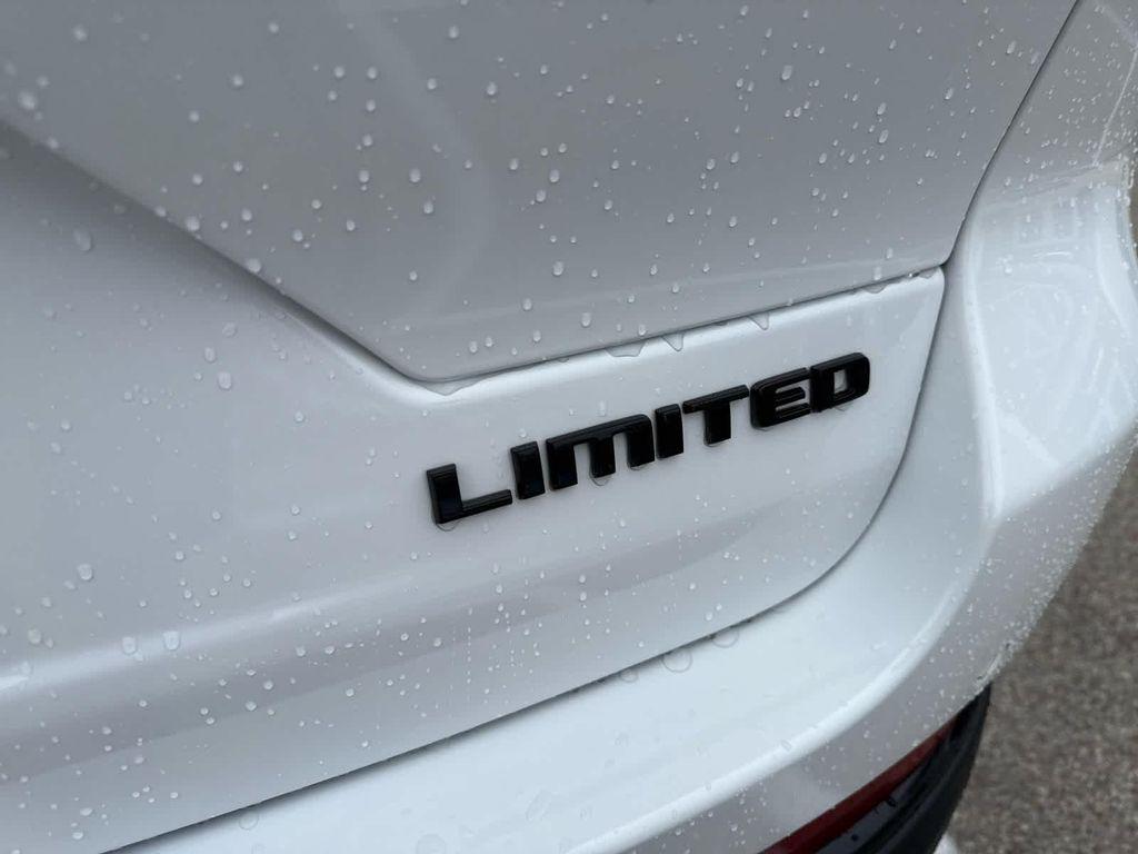 new 2025 Jeep Grand Cherokee car, priced at $54,003