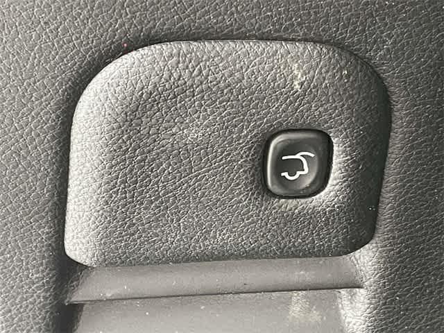 used 2021 Jeep Grand Cherokee car, priced at $19,987